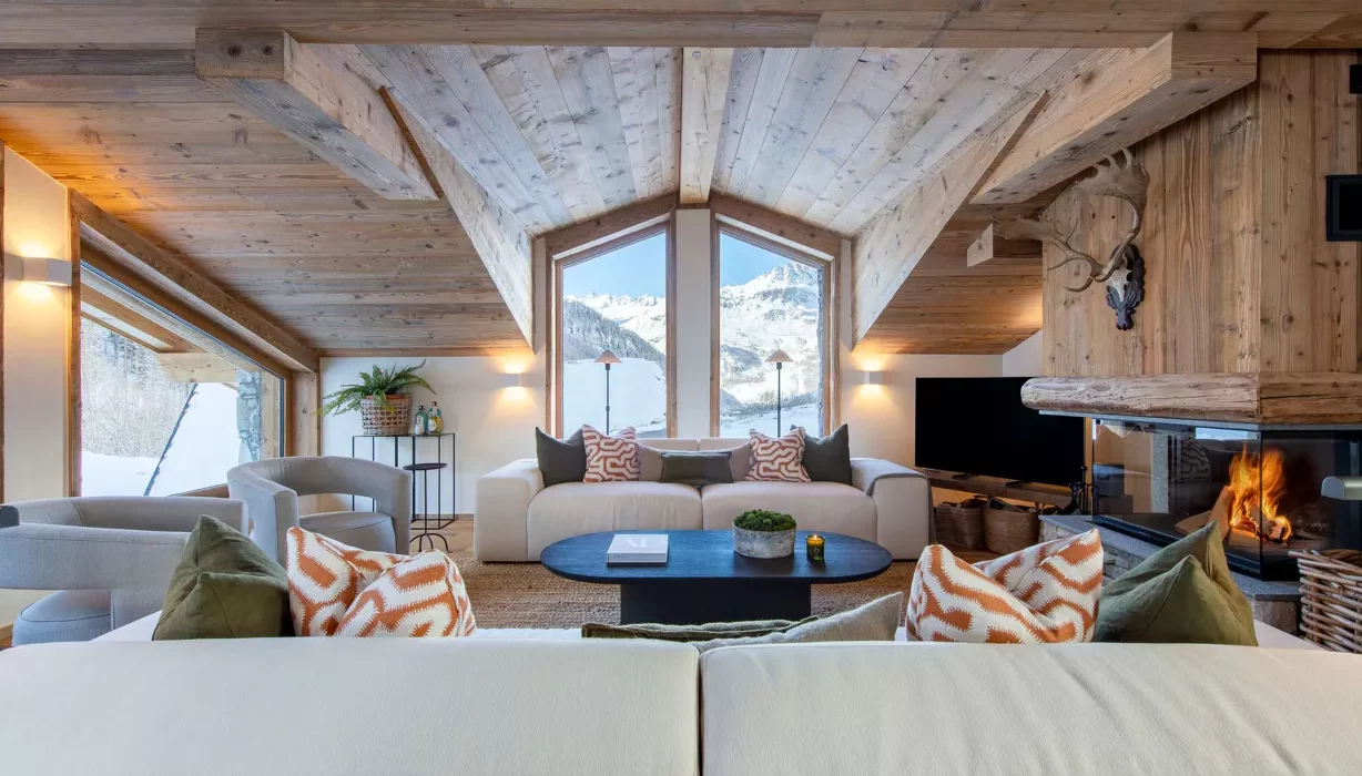 Arolay Penthouse