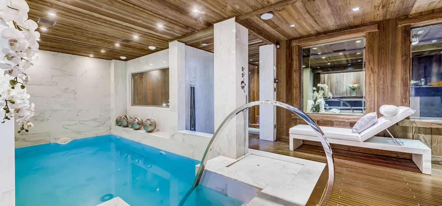 Chalet Carat